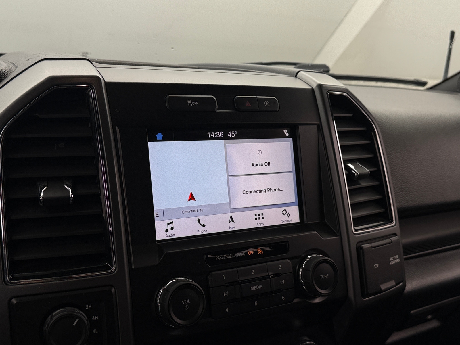 Thumbnail: 2019 Ford Econoline - 4