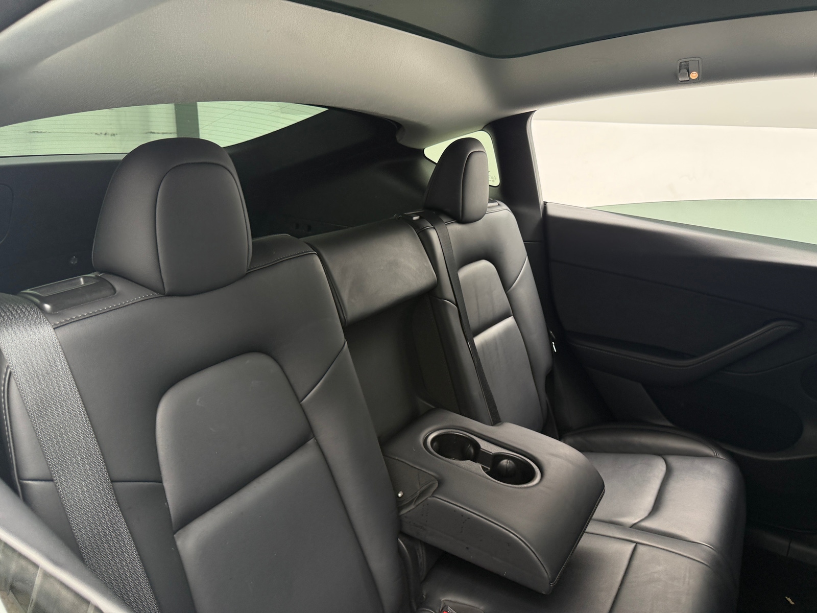 Thumbnail: 2022 Tesla Model Y - 5