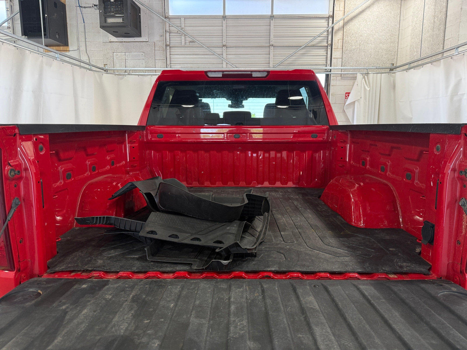 Thumbnail: 2026 Chevrolet Silverado 1500 - 7