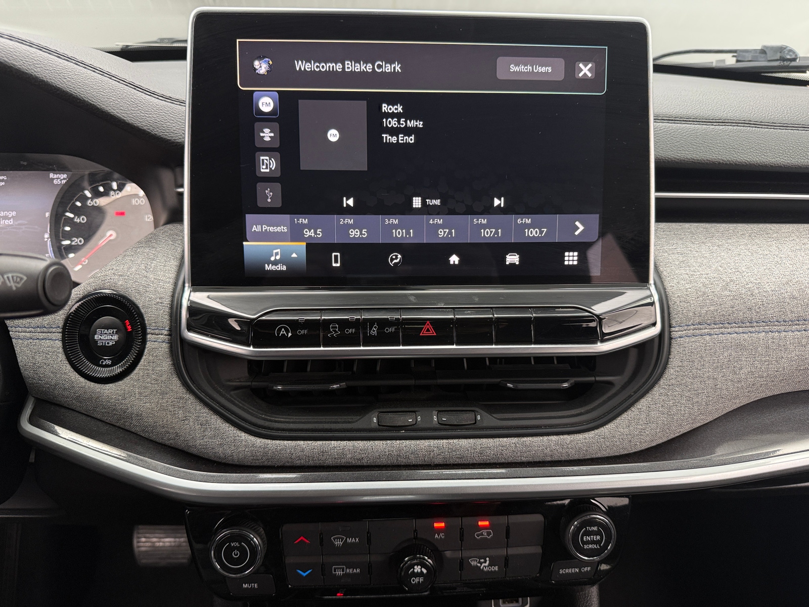 Thumbnail: 2023 Jeep Compass - 4