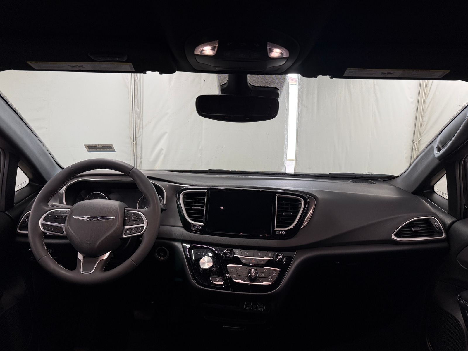 Thumbnail: 2025 Chrysler Pacifica - 2