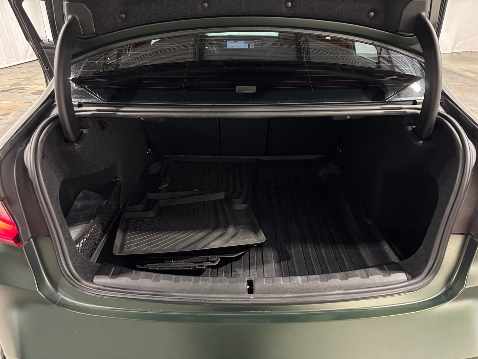 Thumbnail: 2023 BMW M3 - 6