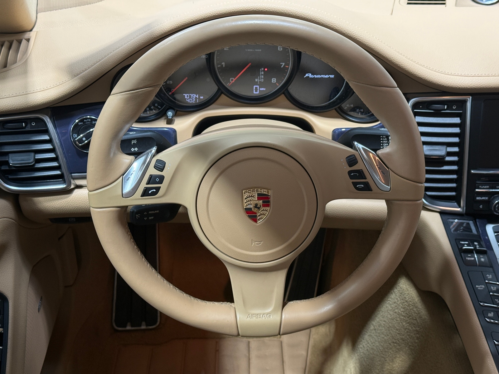 Thumbnail: 2015 Porsche Panamera - 4