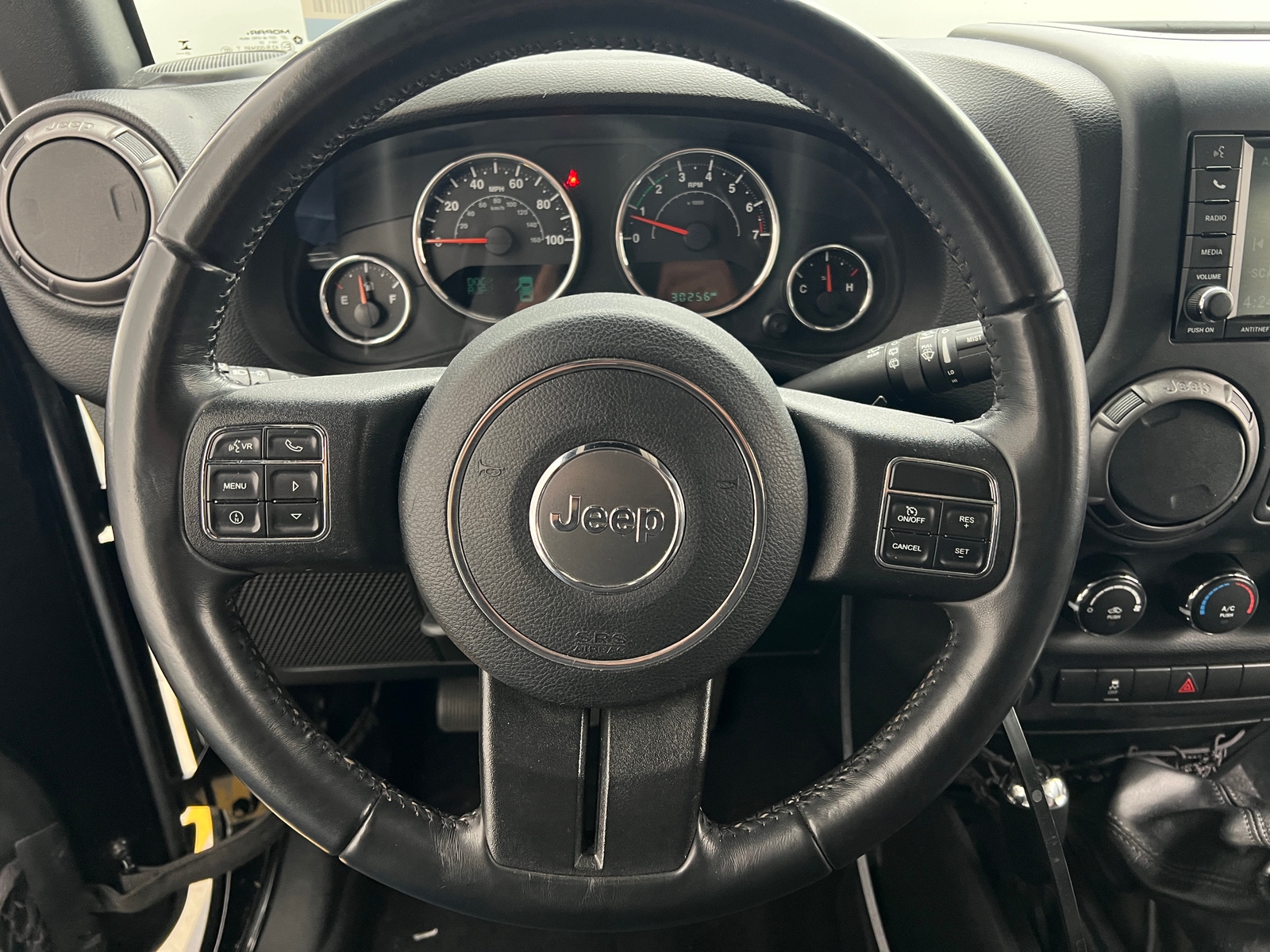 Thumbnail: 2018 Jeep Wrangler - 5