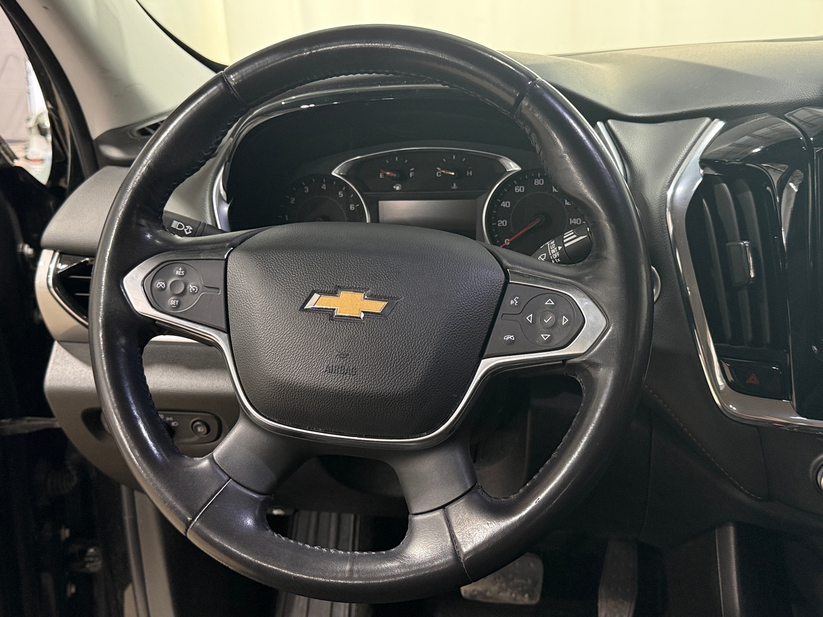 Thumbnail: 2018 Chevrolet Traverse - 5