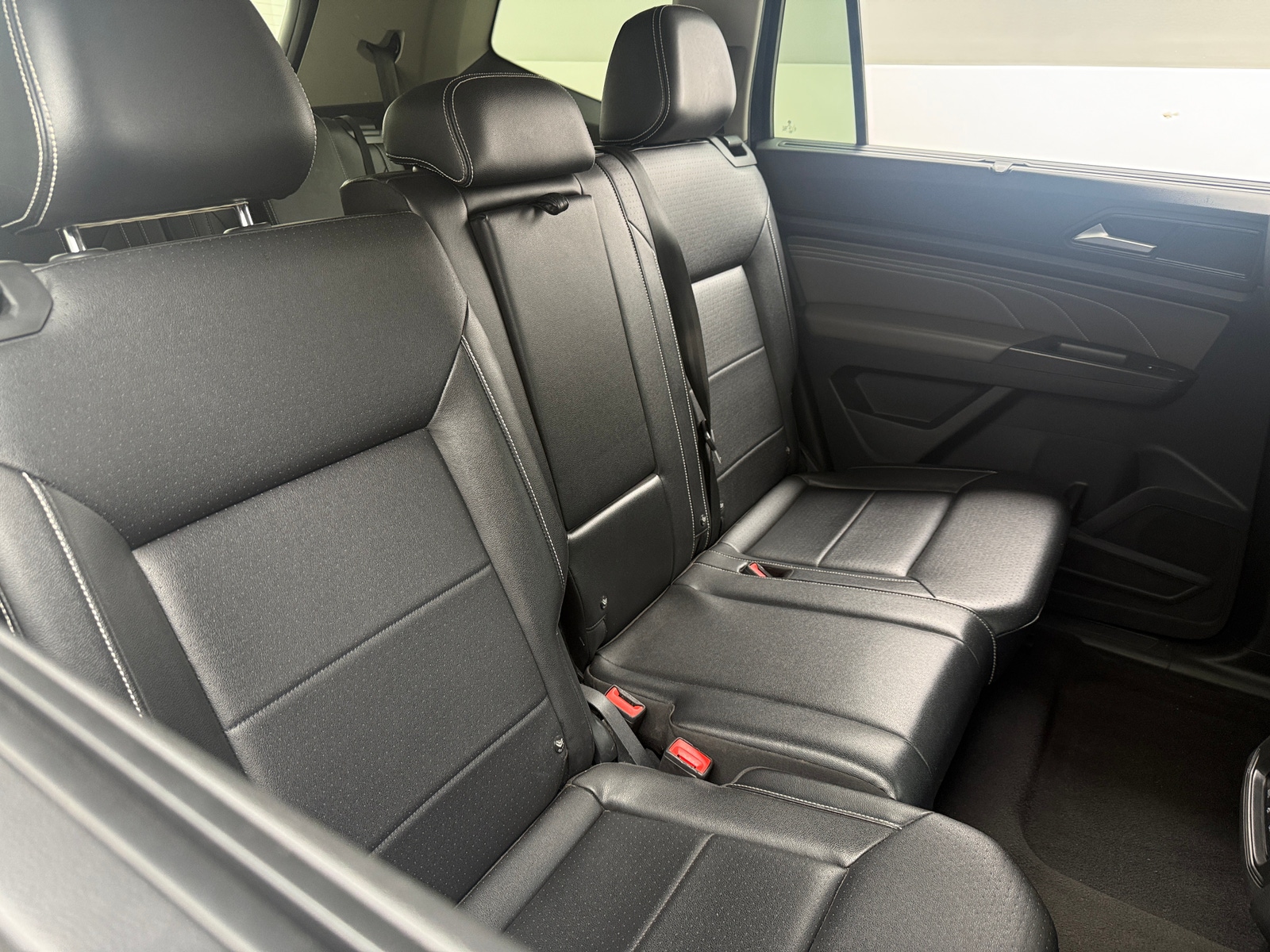 Thumbnail: 2022 Volkswagen Atlas - 5