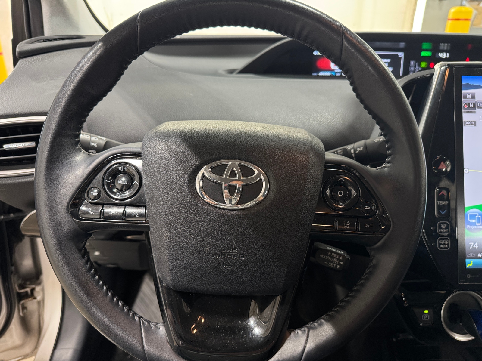 Thumbnail: 2021 Toyota Prius Prime - 4