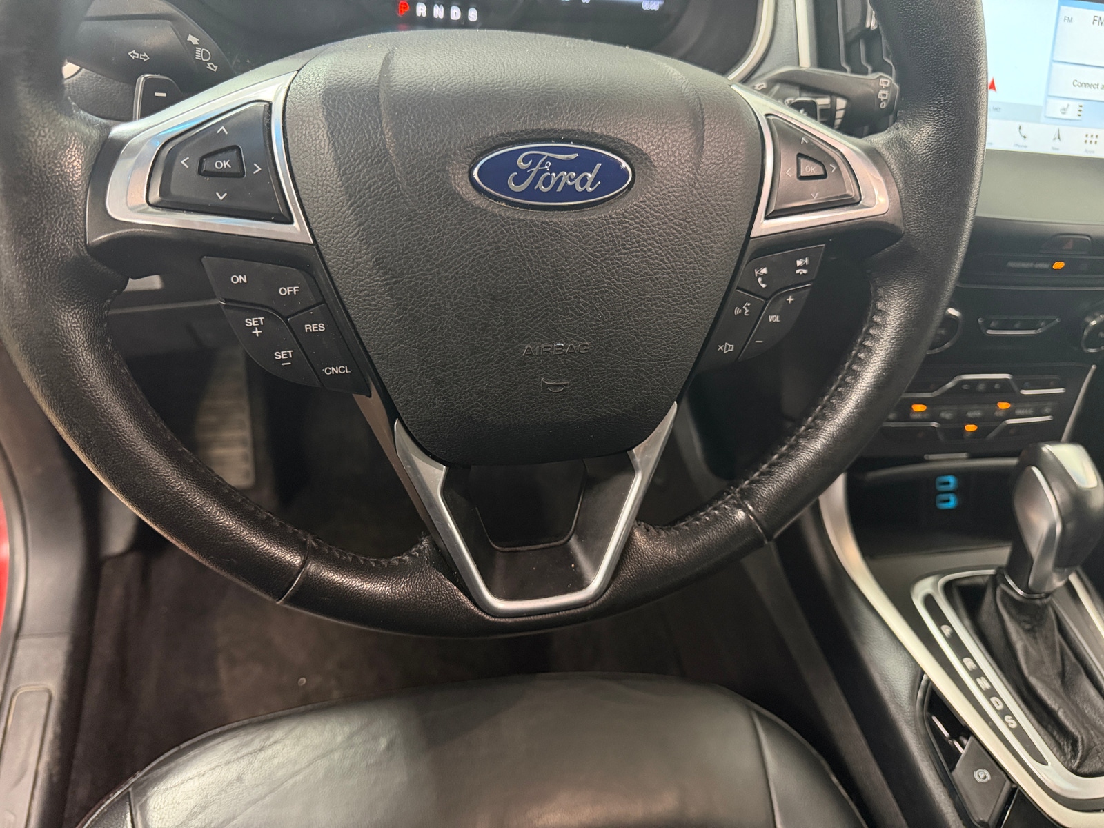 Thumbnail: 2017 Ford Edge - 4