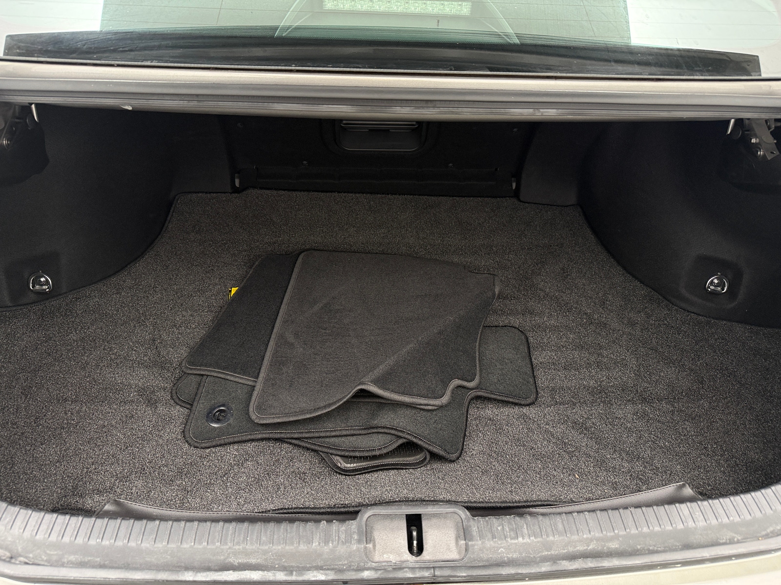 Thumbnail: 2021 Lexus ES - 7