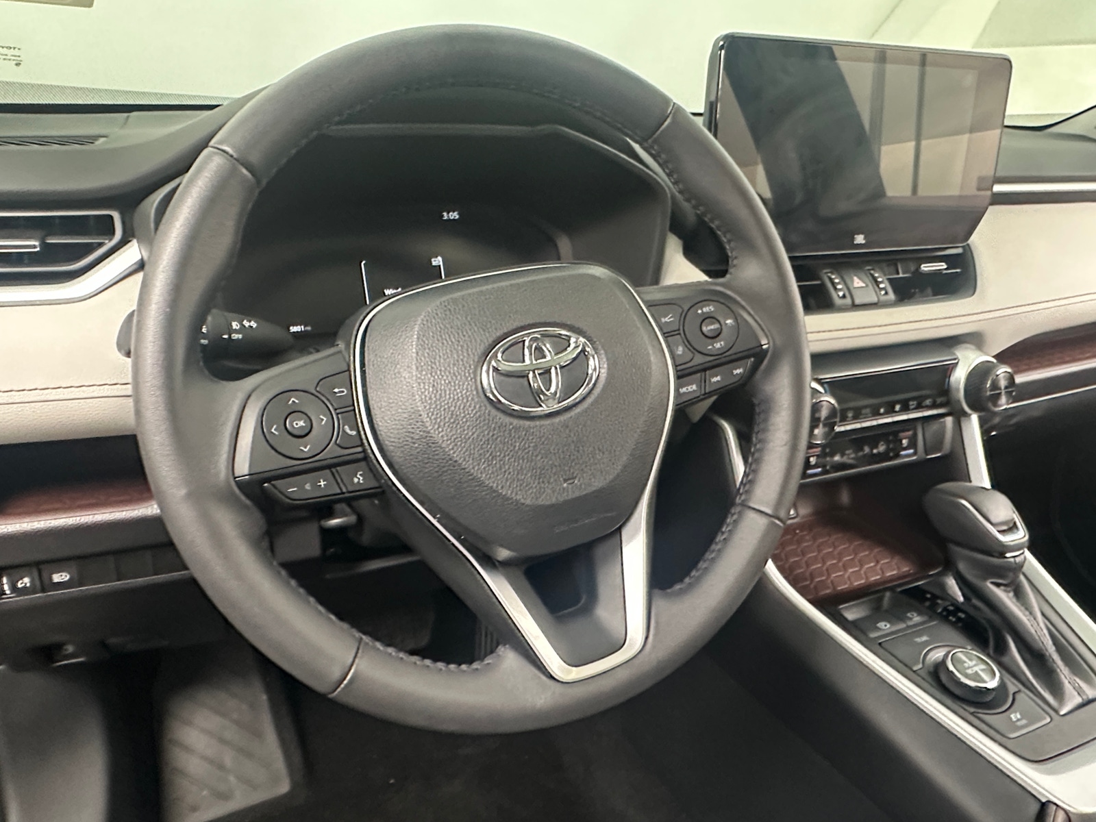 Thumbnail: 2024 Toyota RAV4 - 4