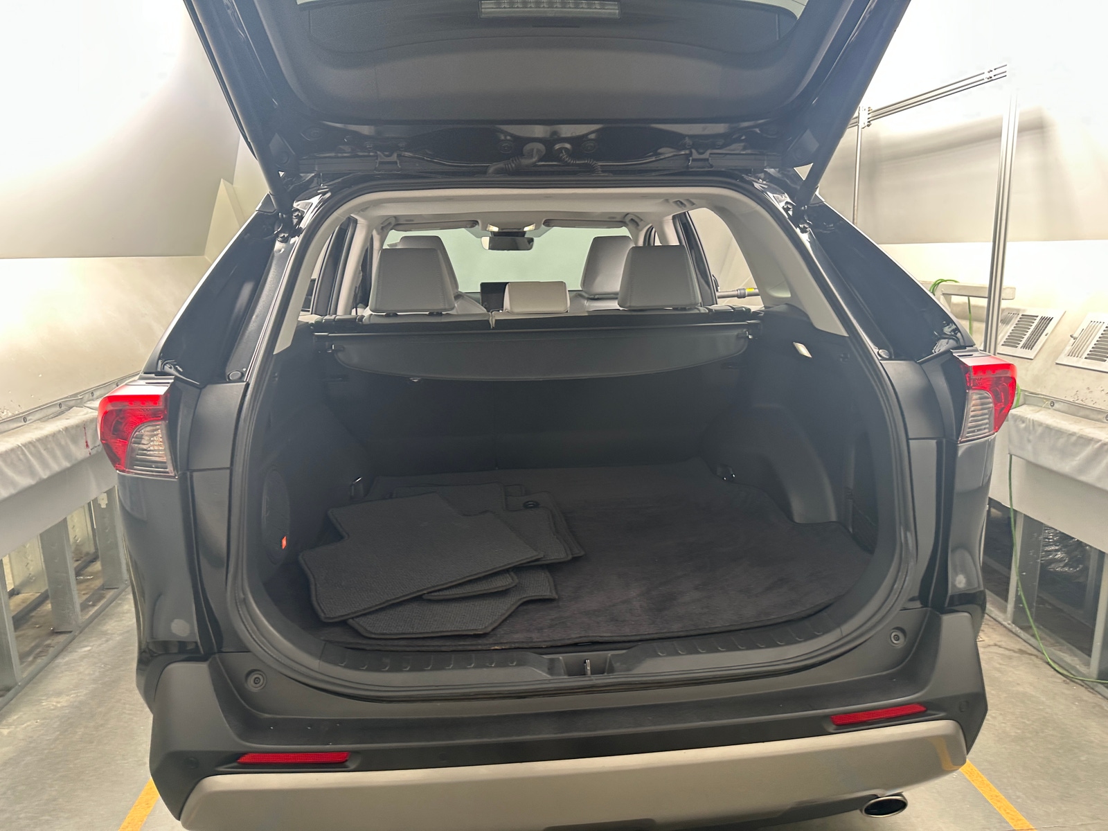 Thumbnail: 2024 Toyota RAV4 - 6