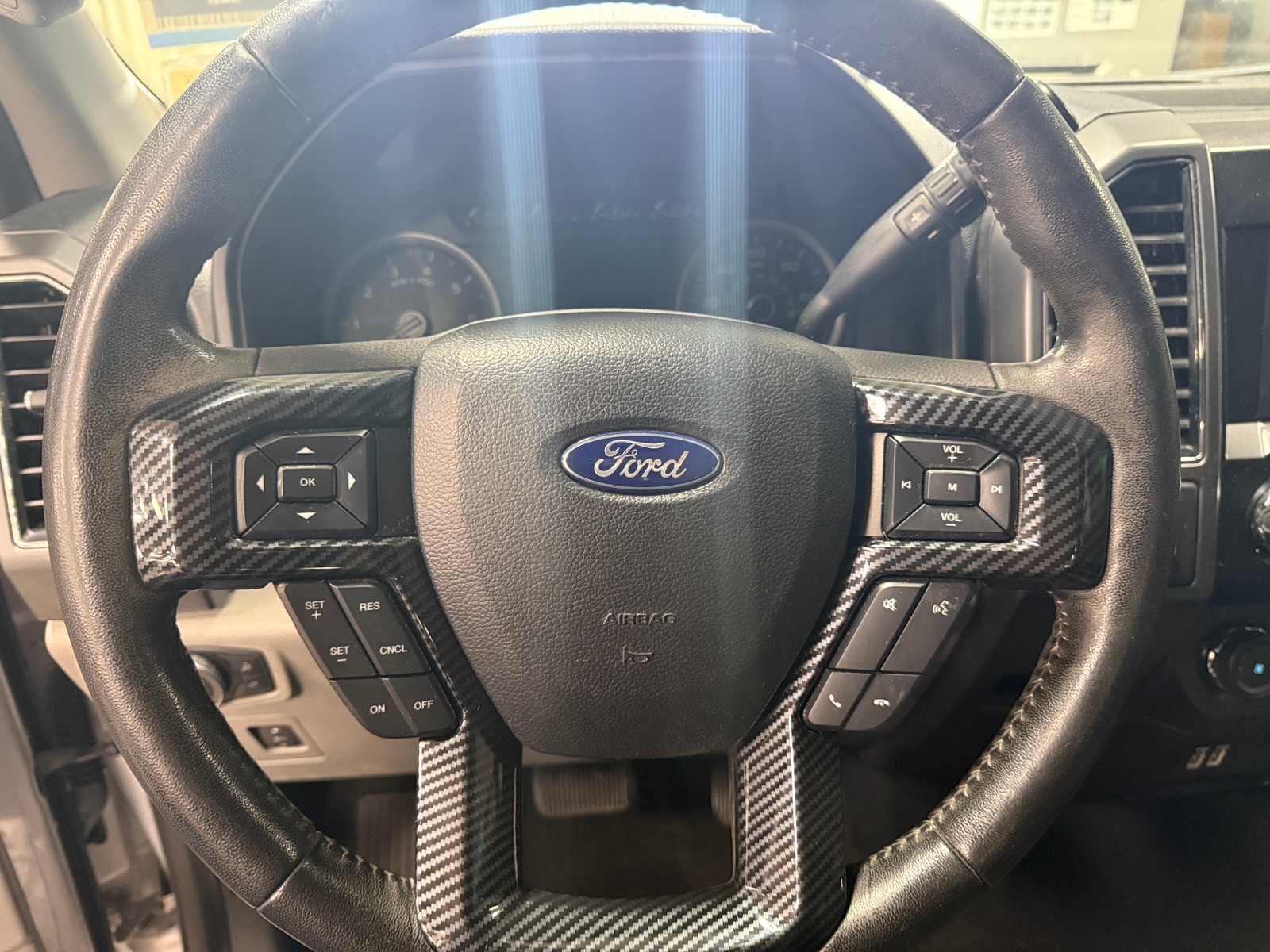 Thumbnail: 2019 Ford Econoline - 5