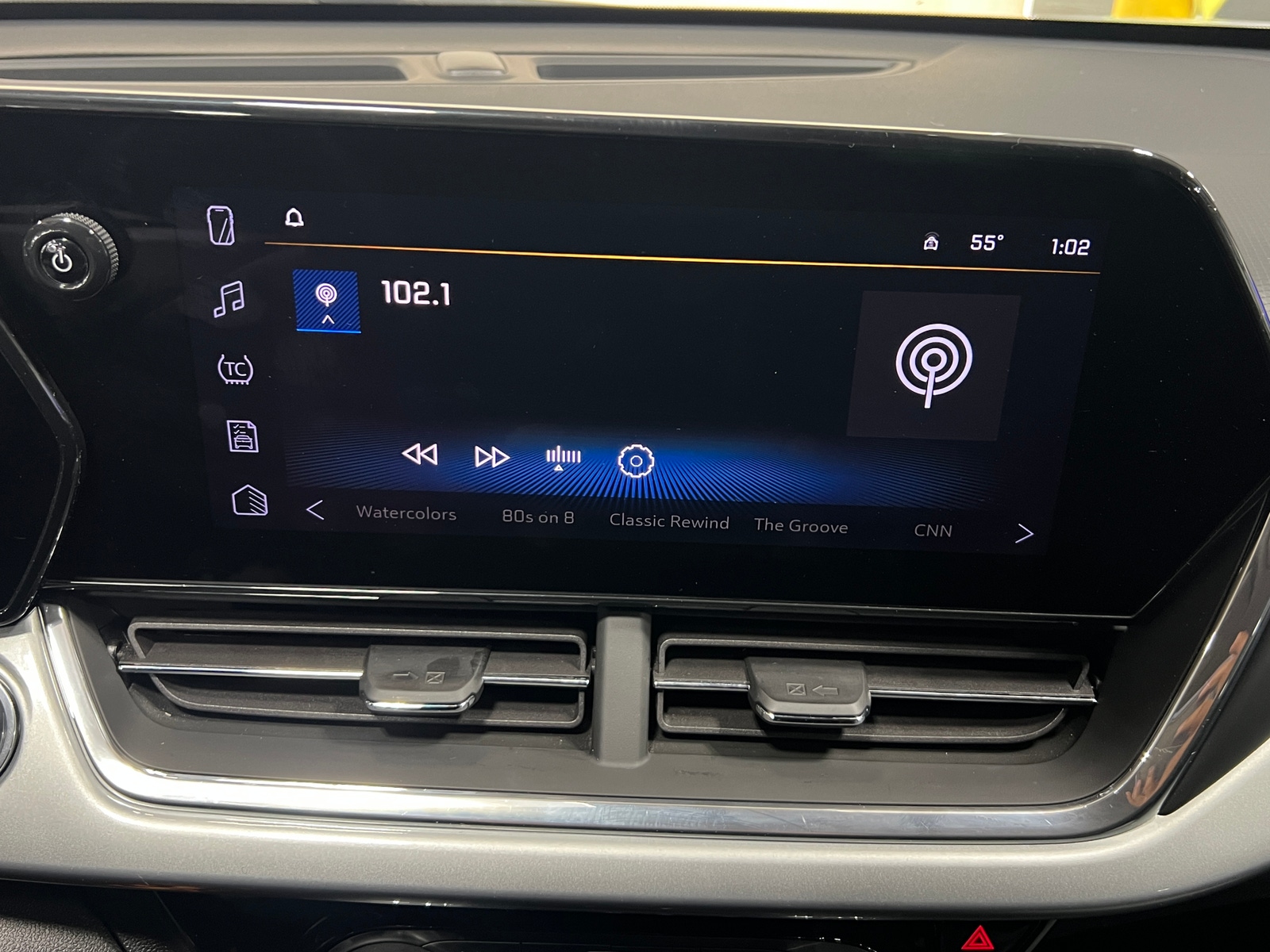 Thumbnail: 2025 Chevrolet Trax - 4