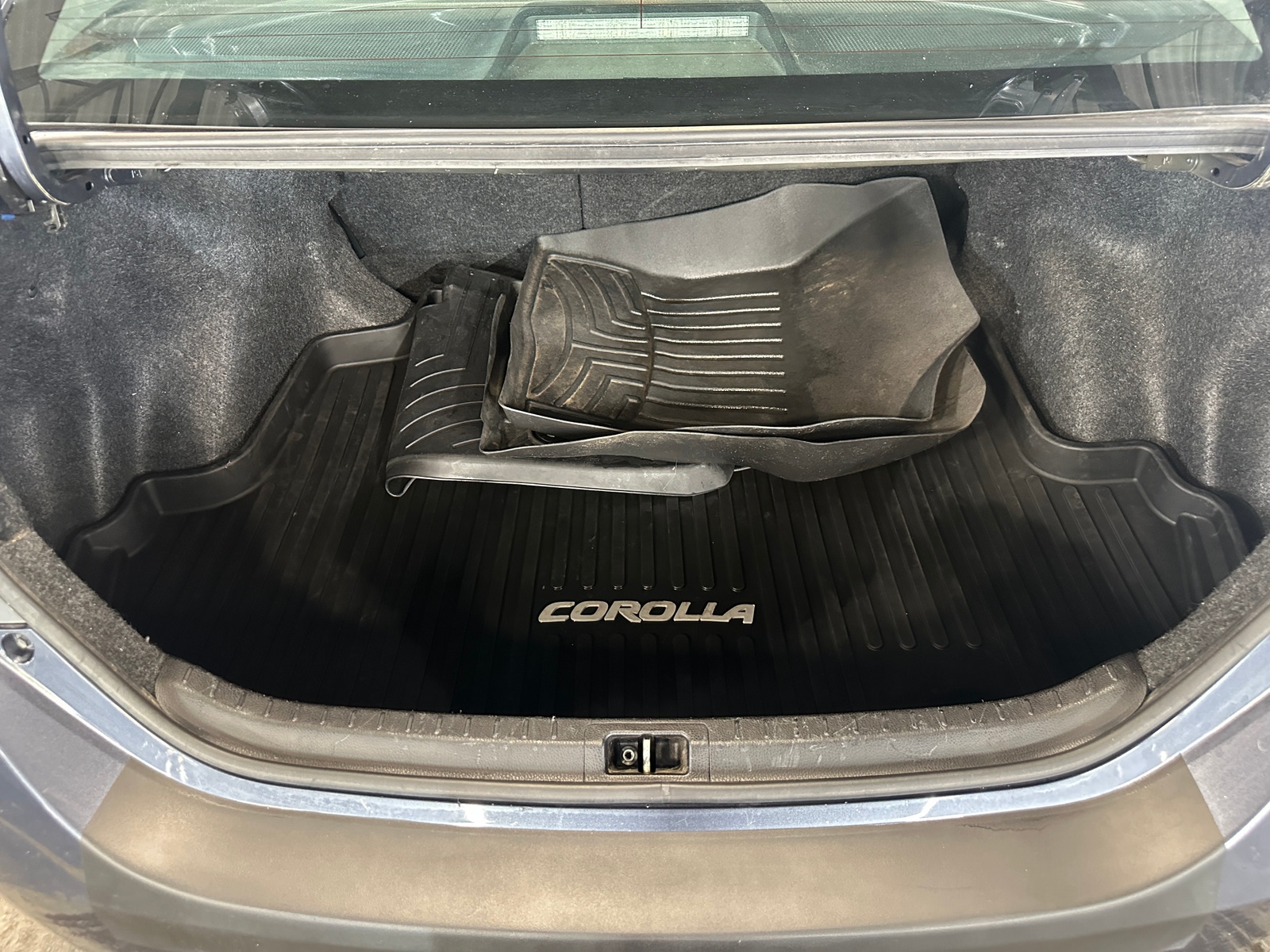 Thumbnail: 2014 Toyota Corolla - 6
