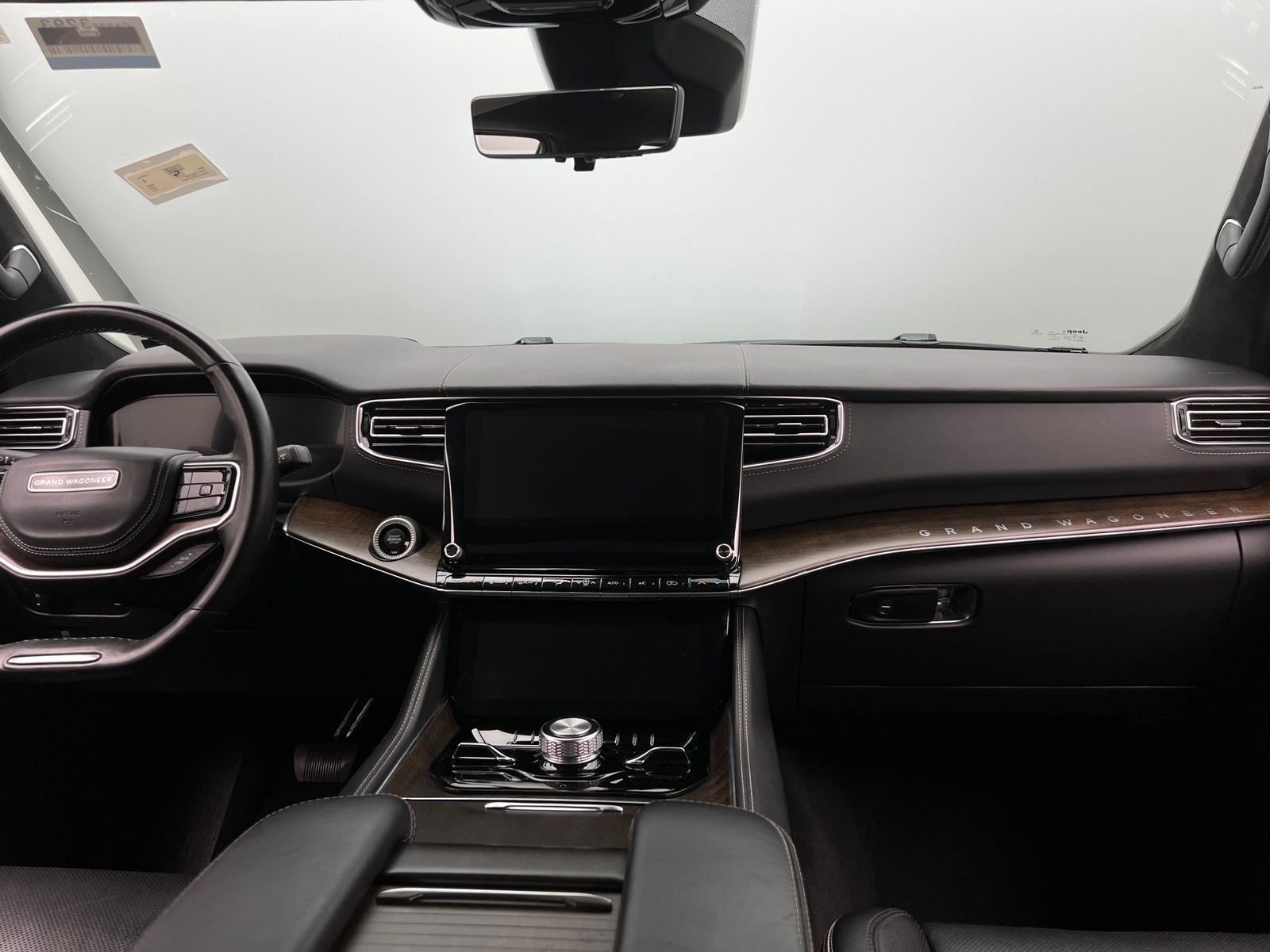 Thumbnail: 2022 Jeep Grand Wagoneer - 2