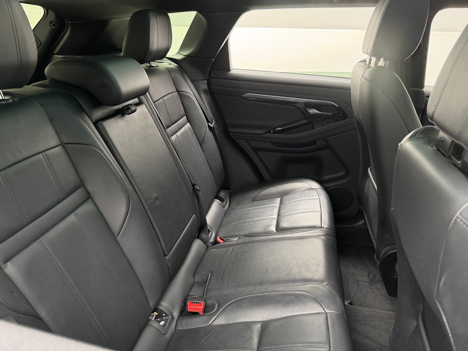 Thumbnail: 2021 Land Rover Range Rover Evoque - 5