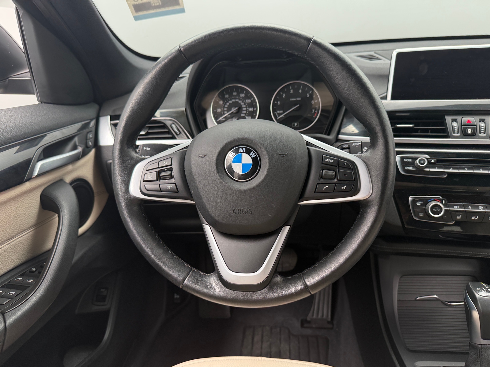 Thumbnail: 2017 BMW X1 - 4
