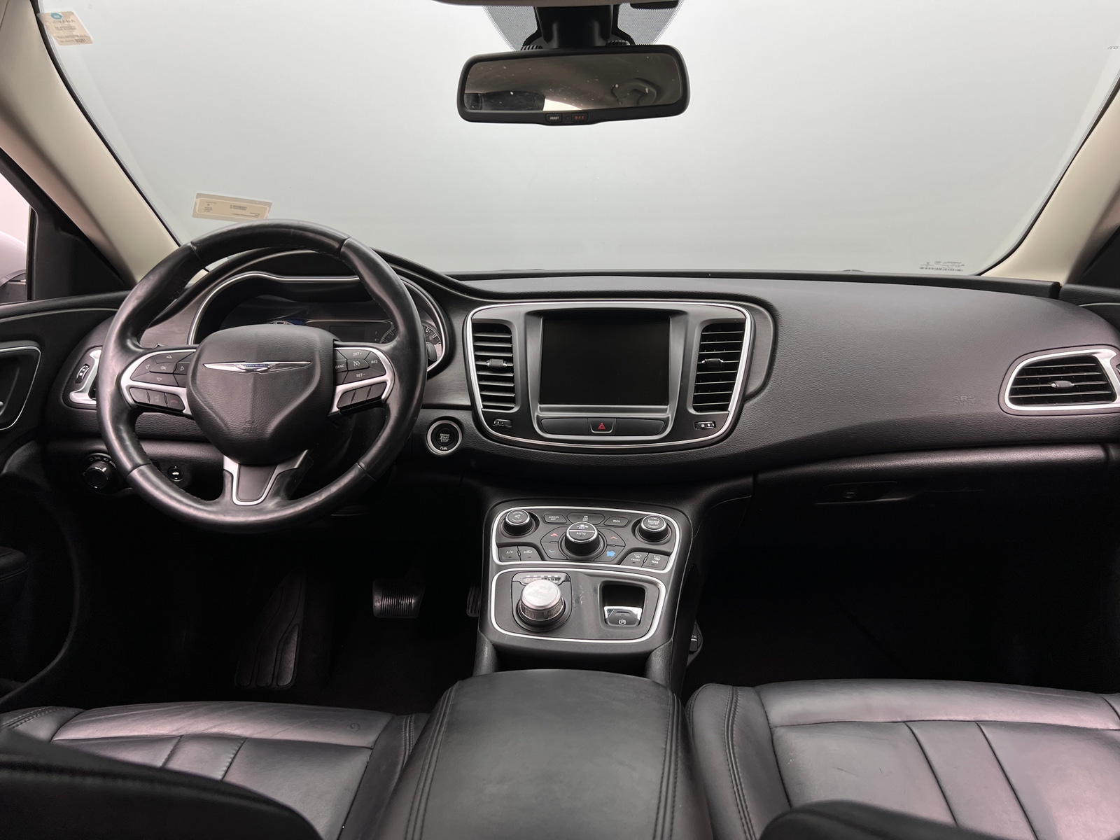 Thumbnail: 2016 Chrysler 200 - 2