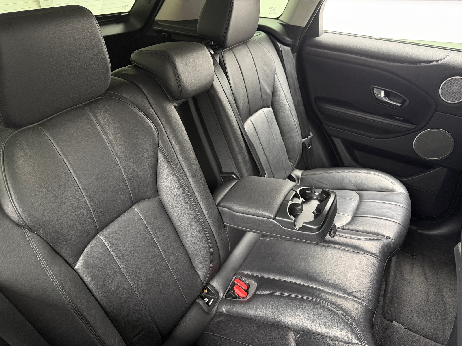 Thumbnail: 2017 Land Rover Range Rover Evoque - 5