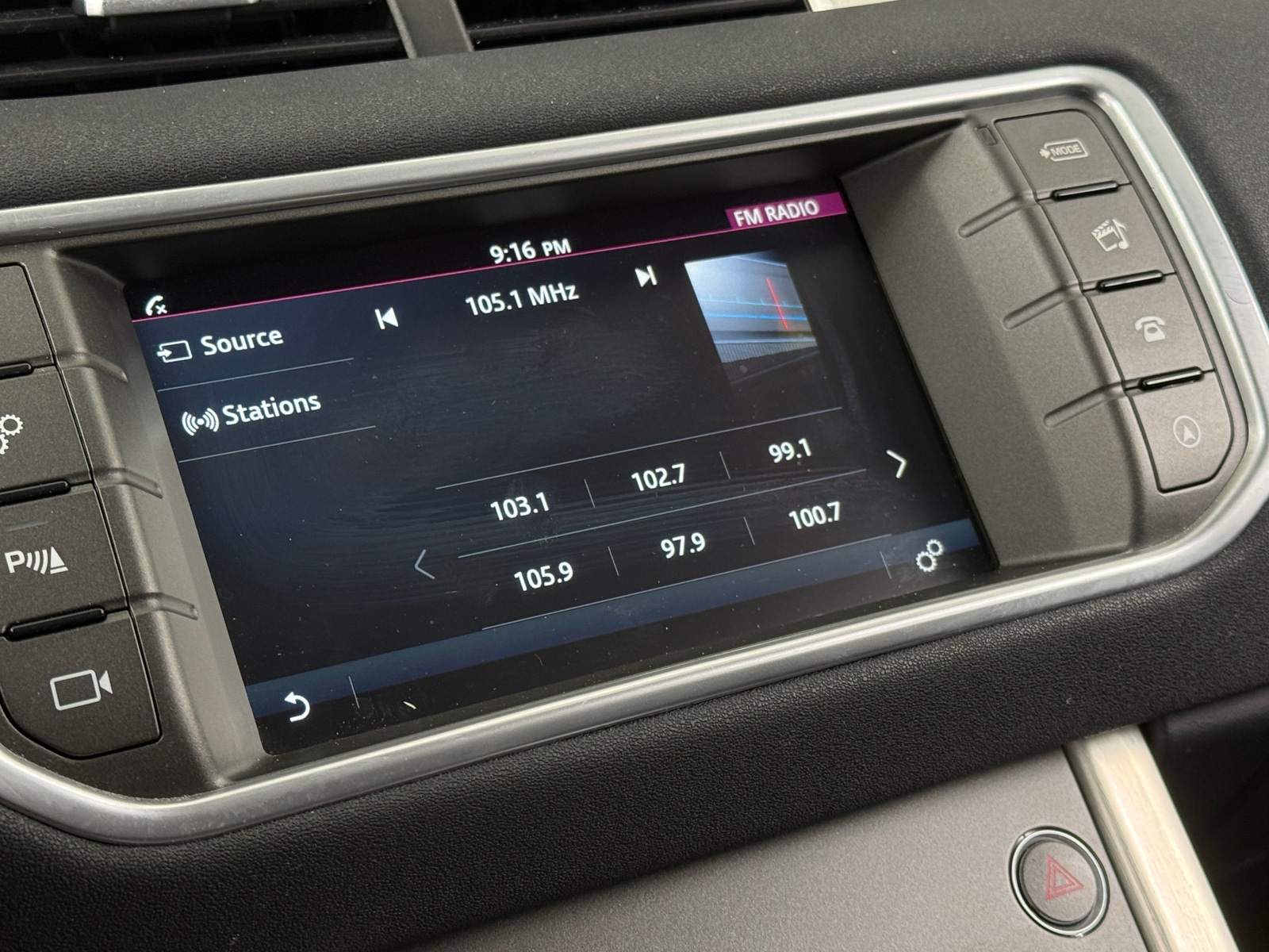 Thumbnail: 2017 Land Rover Range Rover Evoque - 3