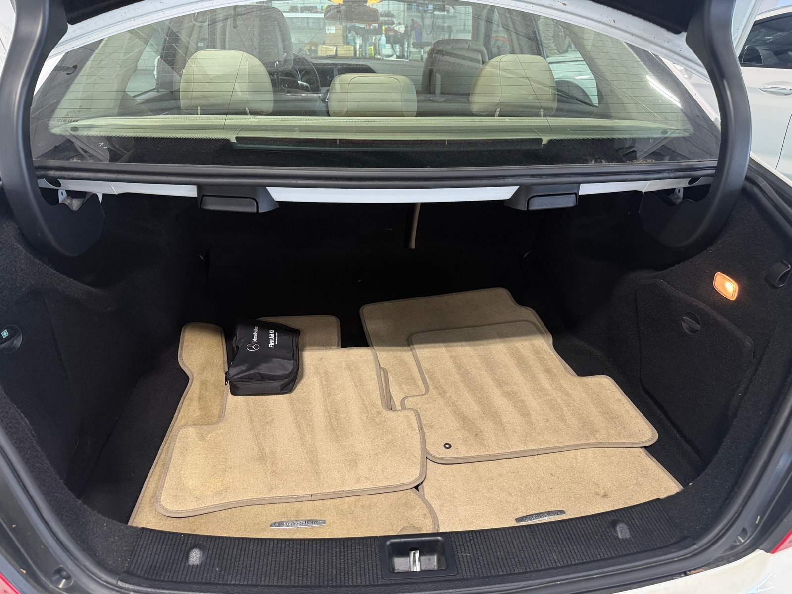 Thumbnail: 2013 Mercedes-Benz C-Class - 6