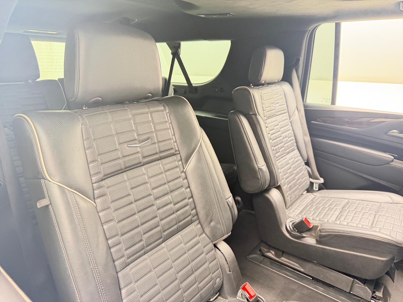 Thumbnail: 2021 Cadillac Escalade - 4