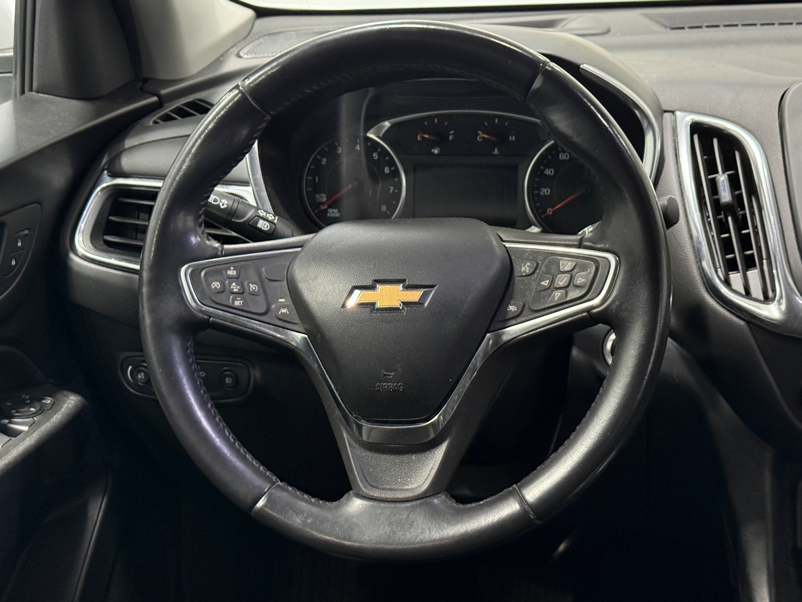 Thumbnail: 2021 Chevrolet Equinox - 5