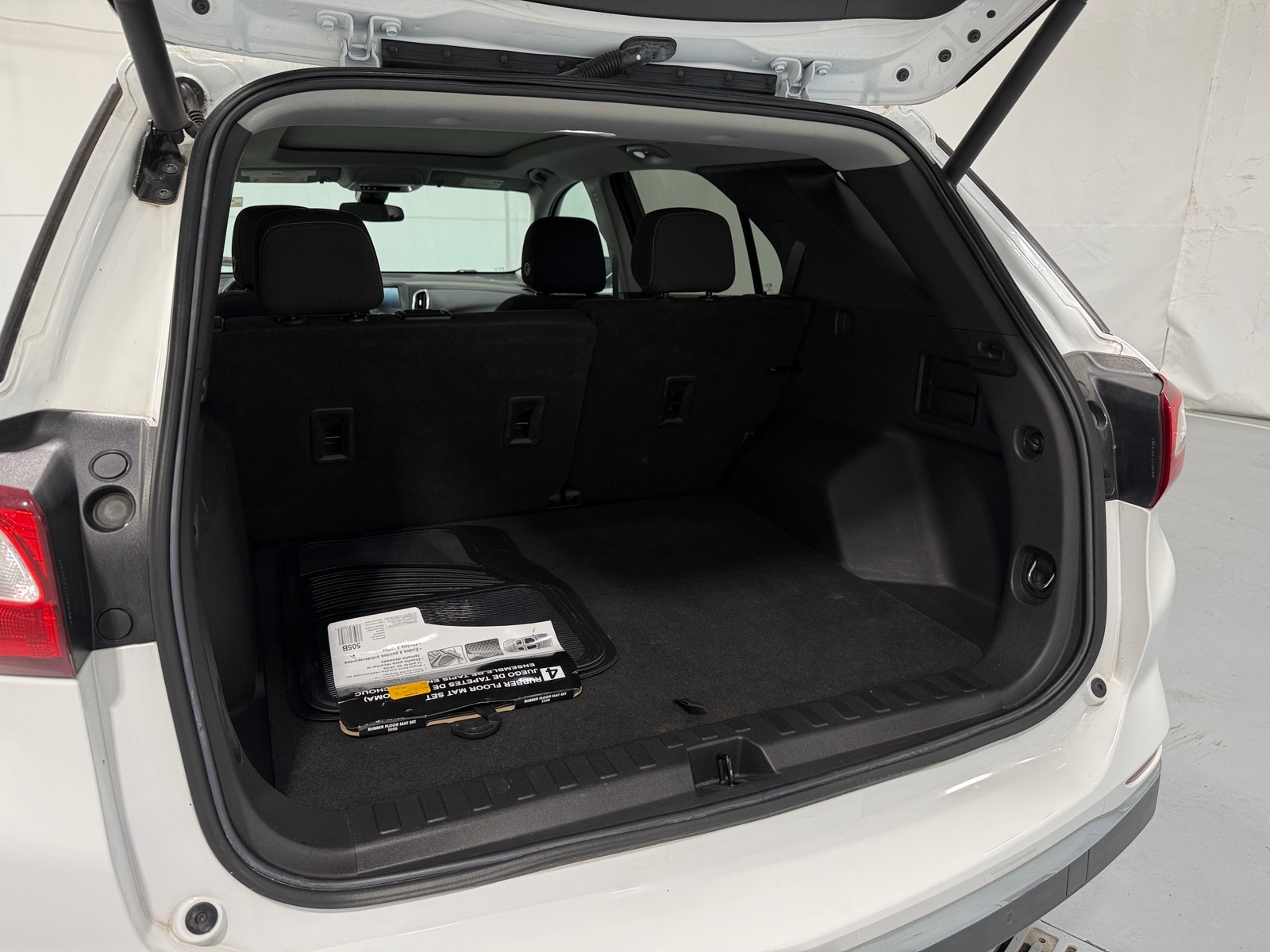 Thumbnail: 2021 Chevrolet Equinox - 7