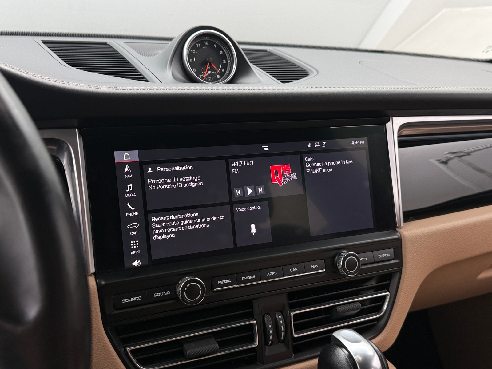 Thumbnail: 2019 Porsche Macan - 3