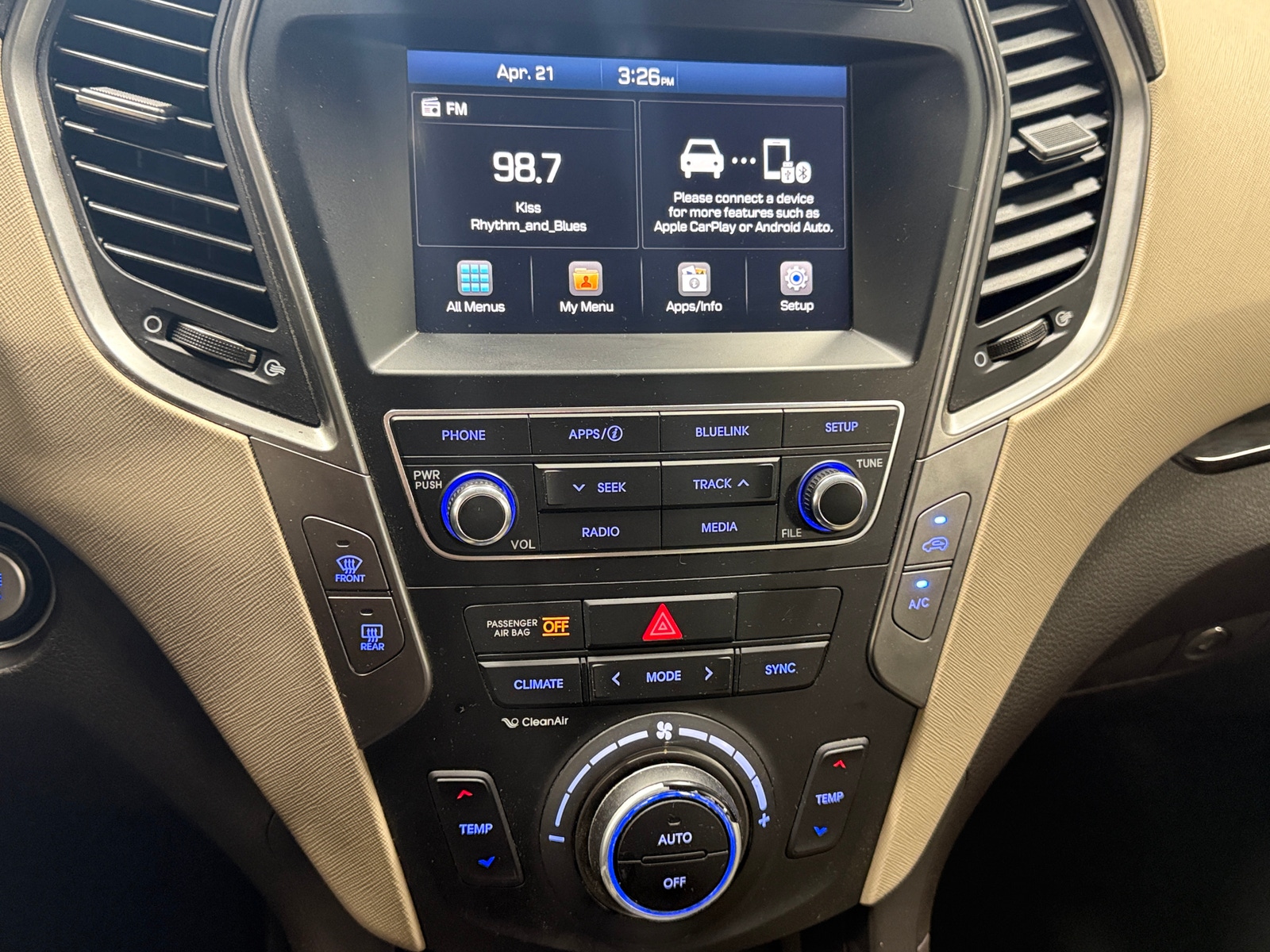 Thumbnail: 2017 Hyundai Santa Fe - 3