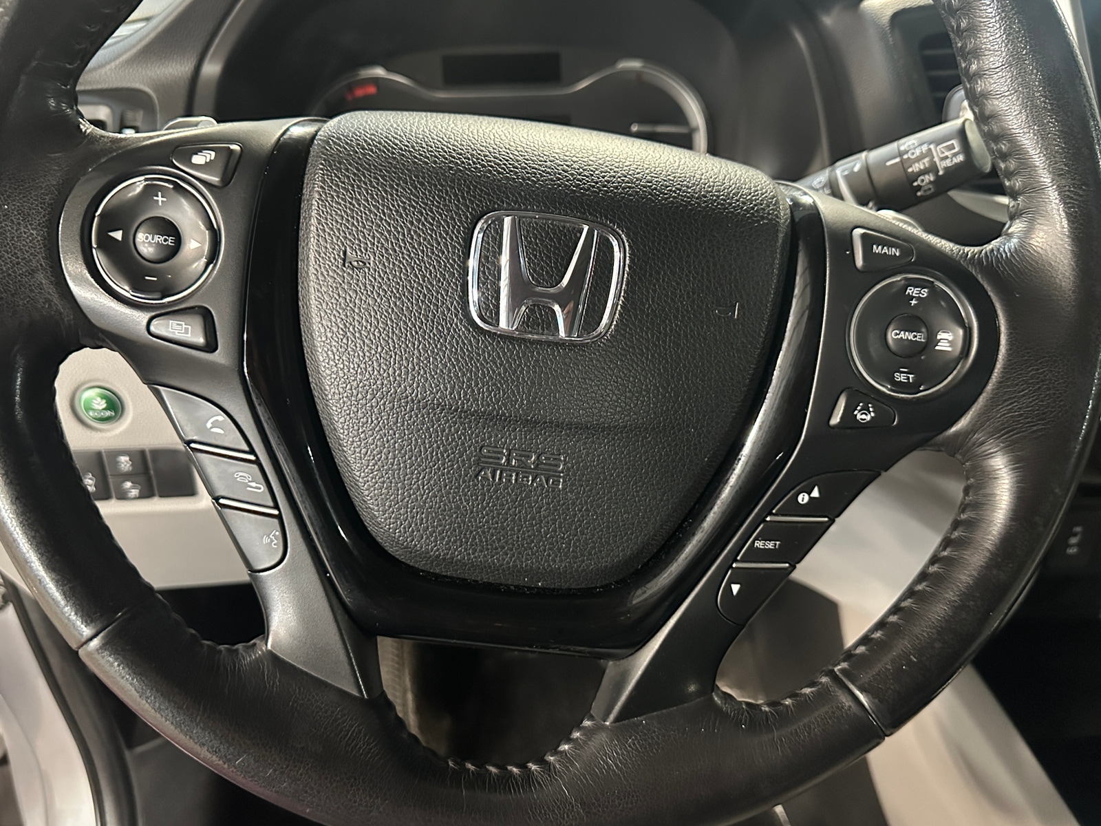 Thumbnail: 2018 Honda Pilot - 4