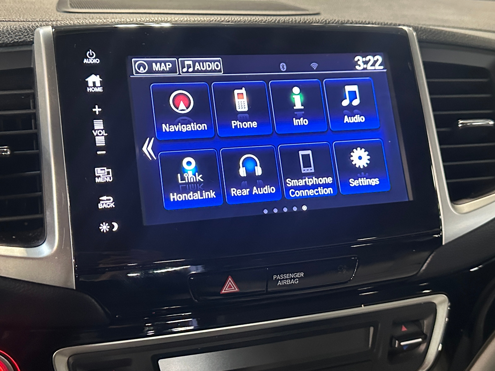 Thumbnail: 2018 Honda Pilot - 3
