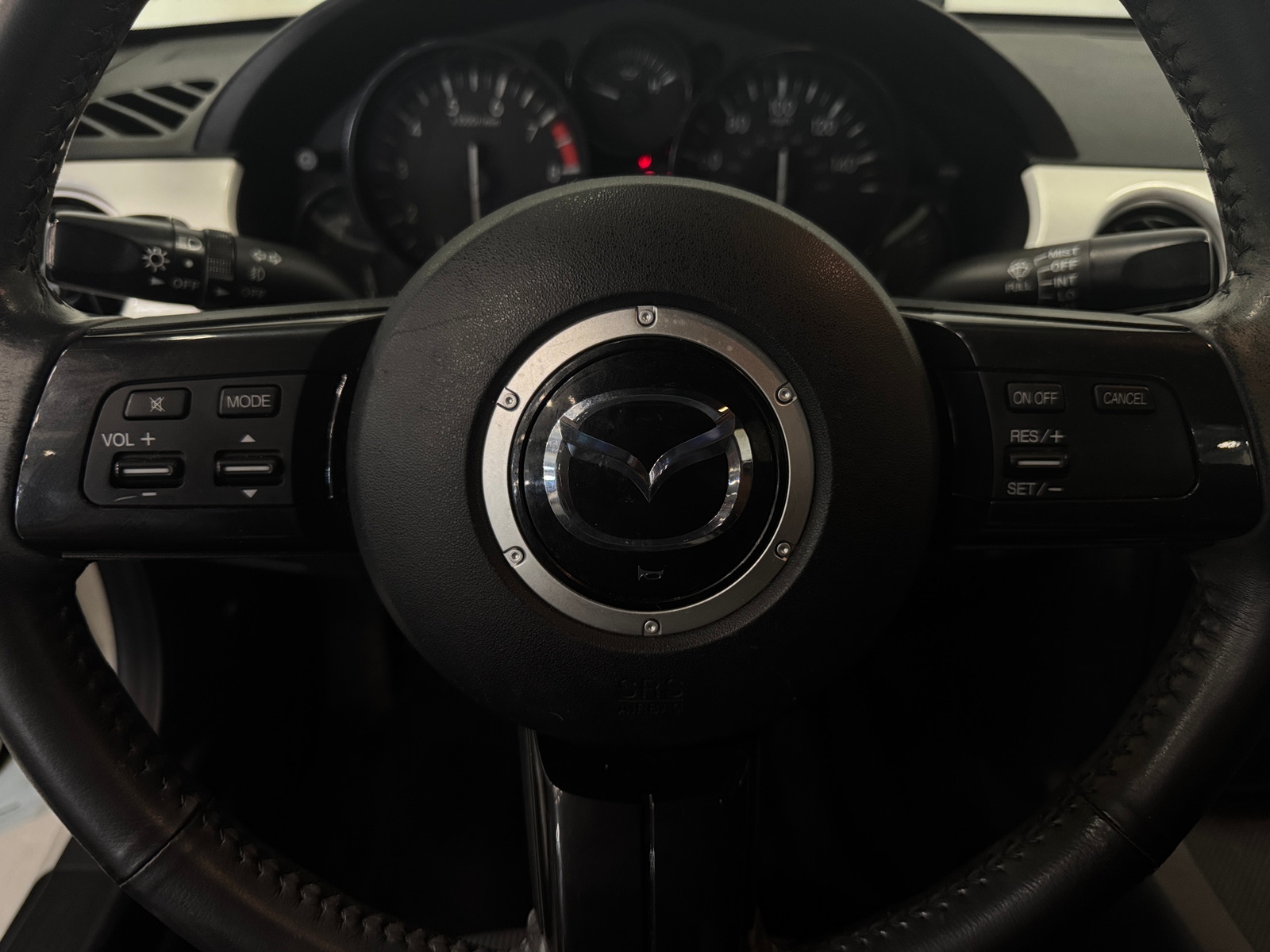 Thumbnail: 2015 Mazda MX-5 Miata - 4