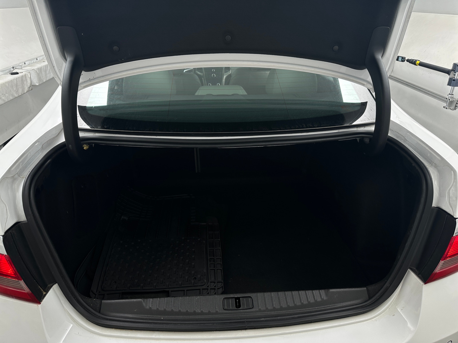 Thumbnail: 2016 Buick Verano - 7