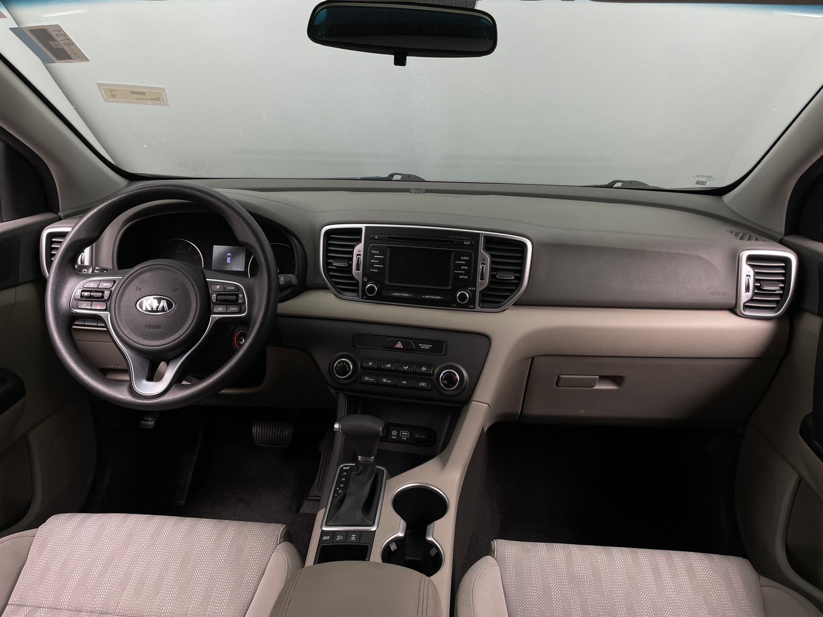 Thumbnail: 2017 Kia Sportage - 3