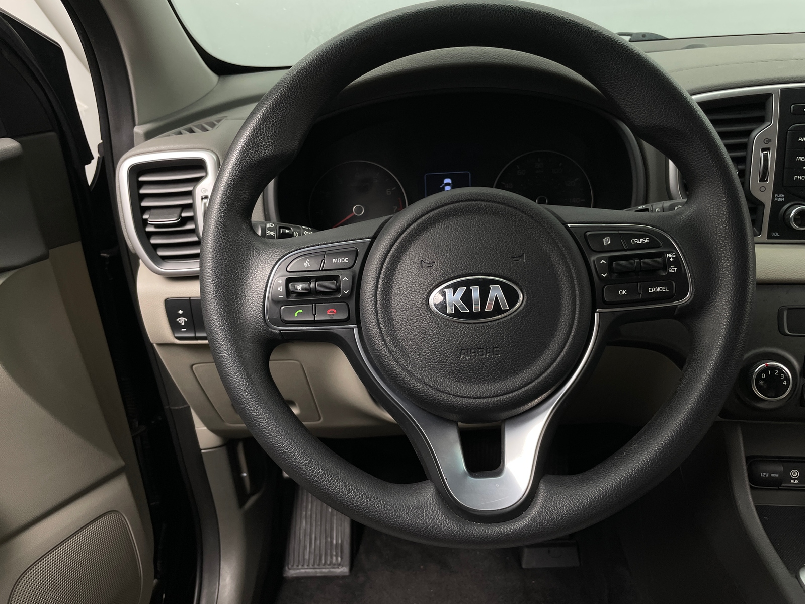 Thumbnail: 2017 Kia Sportage - 5