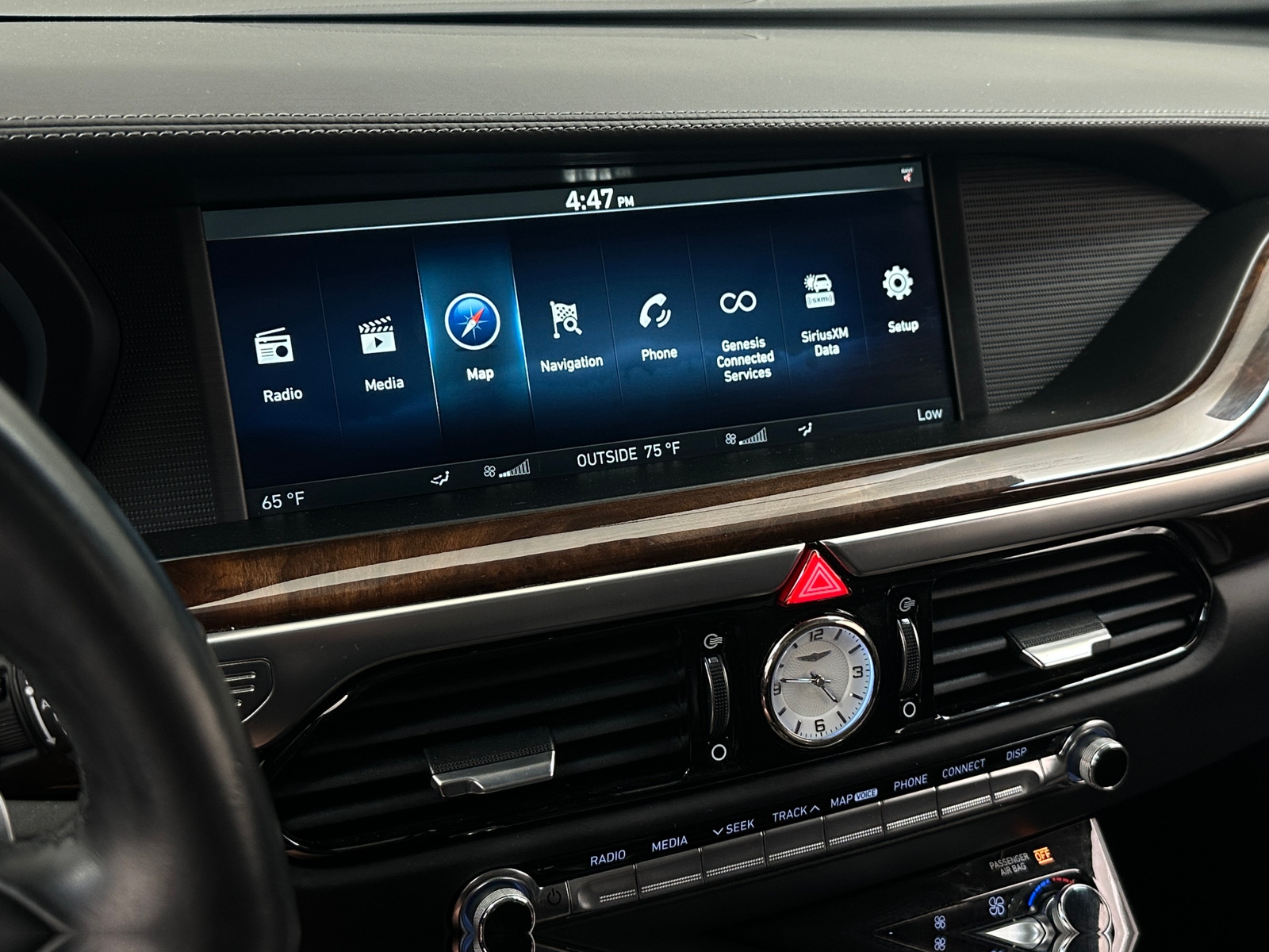 Thumbnail: 2019 Genesis G90 - 3