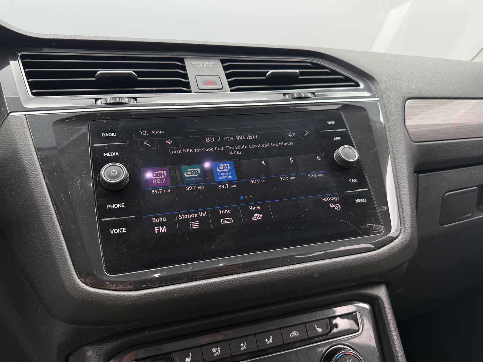 Thumbnail: 2019 Volkswagen Tiguan - 3
