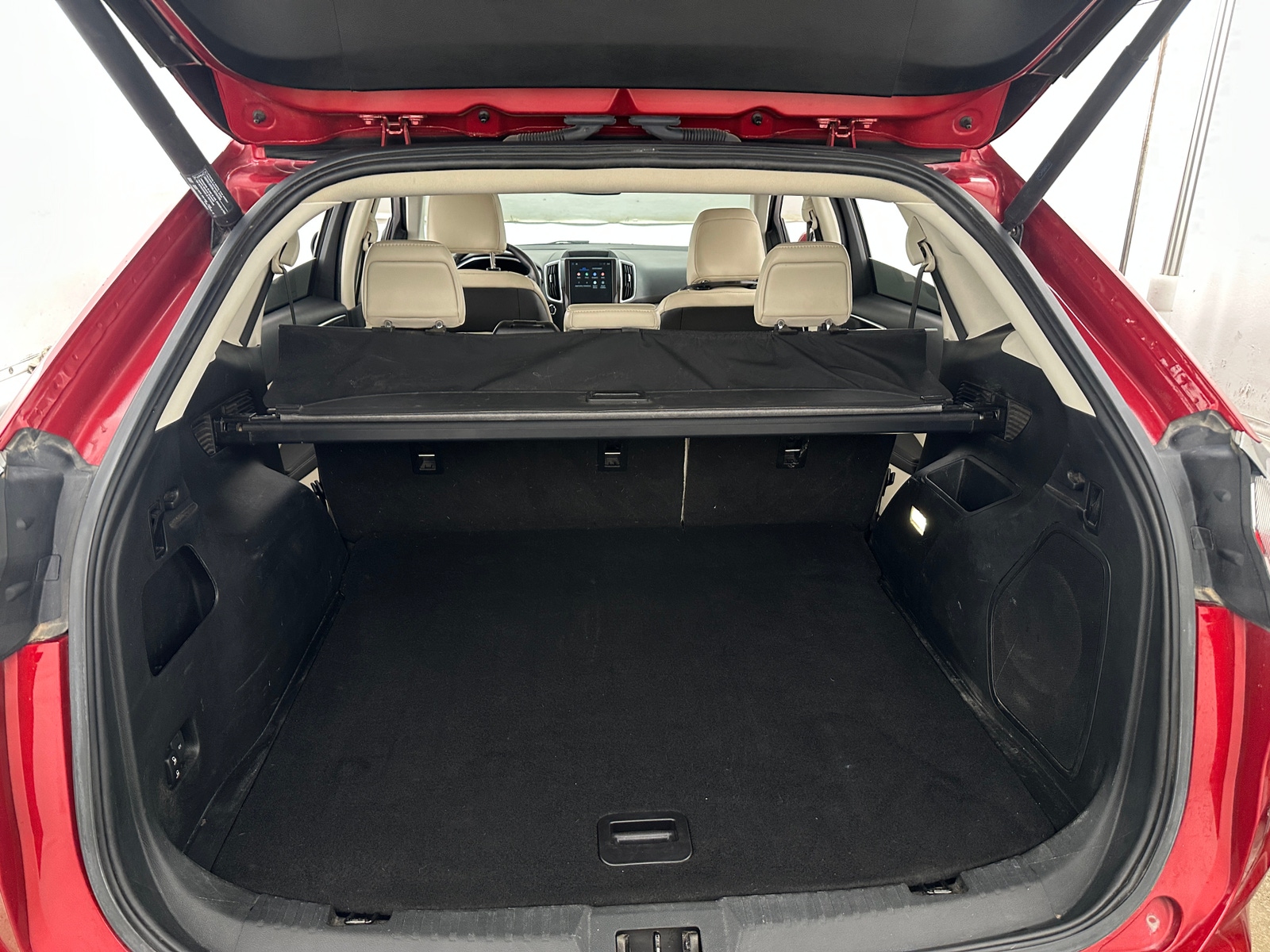 Thumbnail: 2021 Ford Edge - 6