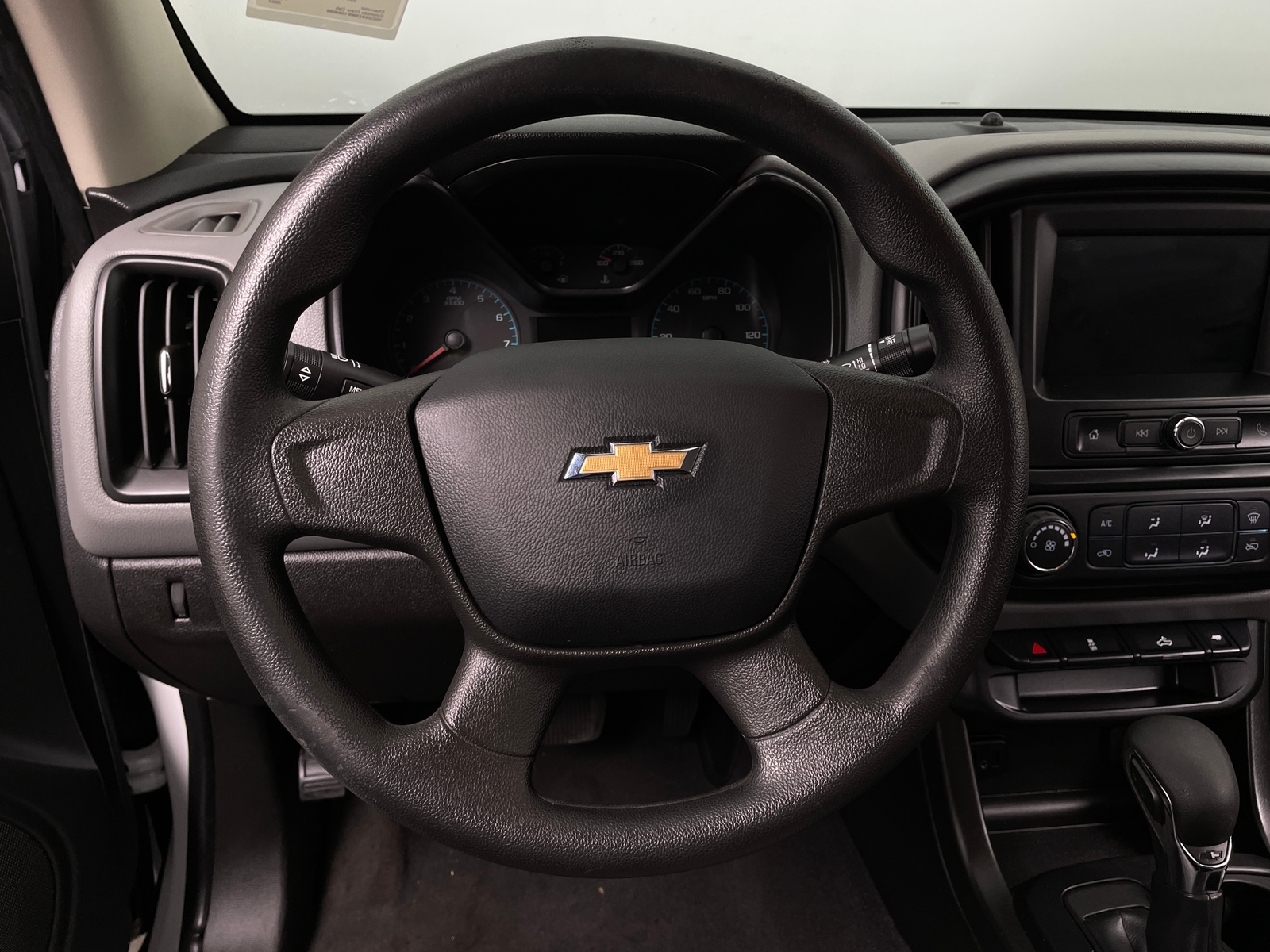 Thumbnail: 2022 Chevrolet Colorado - 5