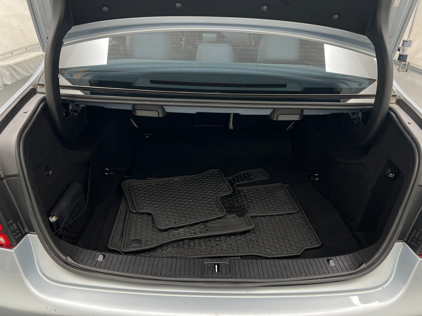 Thumbnail: 2015 Mercedes-Benz E-Class - 6