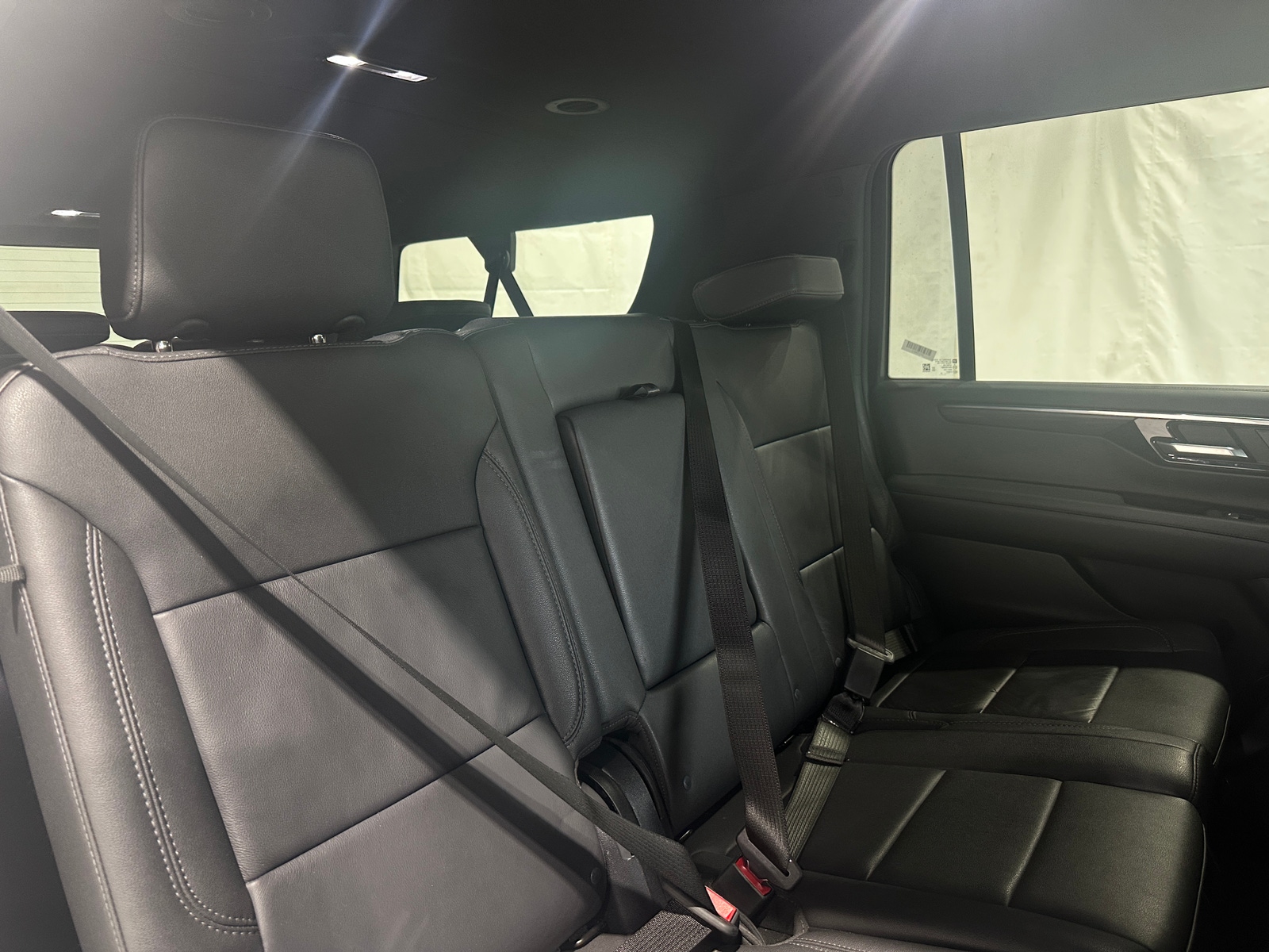 Thumbnail: 2025 Chevrolet Suburban - 5