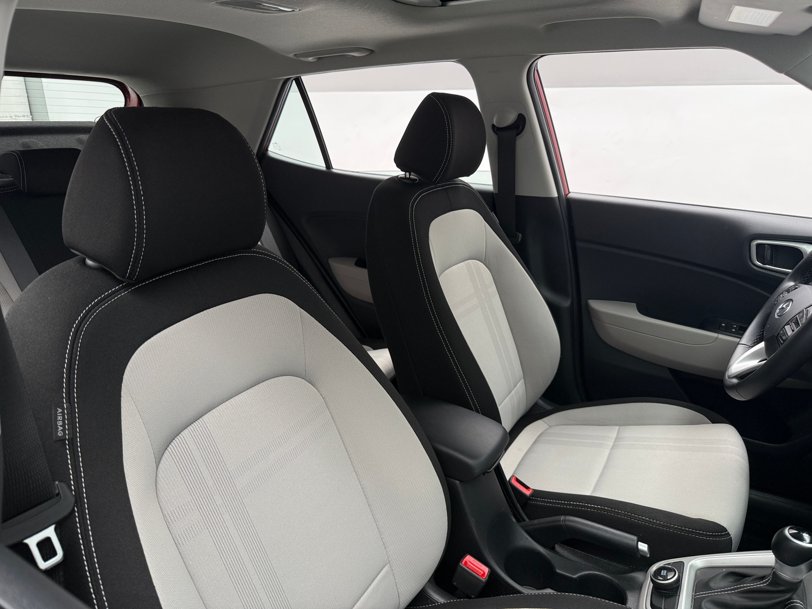 Thumbnail: 2025 Hyundai Venue - 2