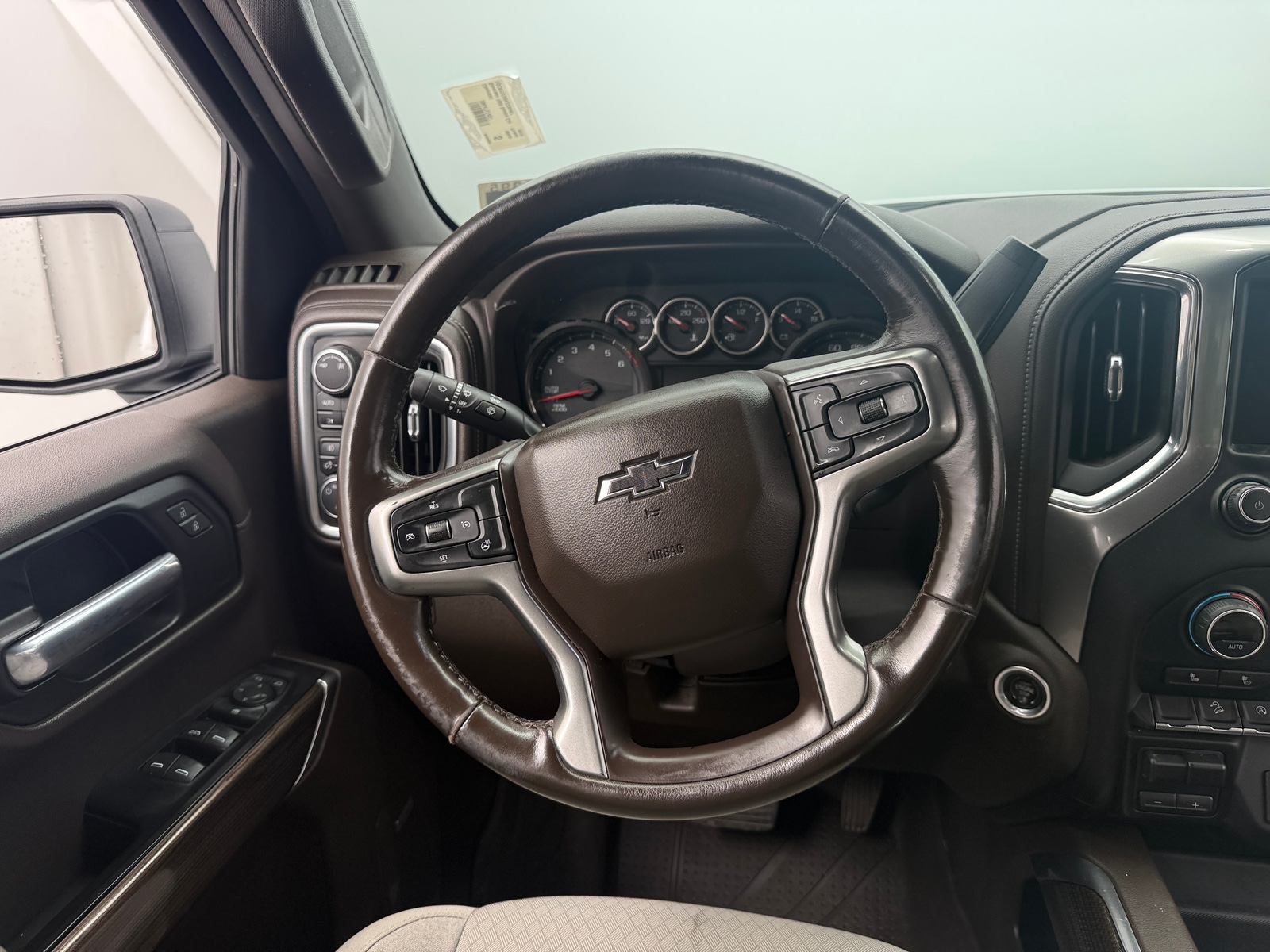 Thumbnail: 2019 Chevrolet Silverado 1500 - 5