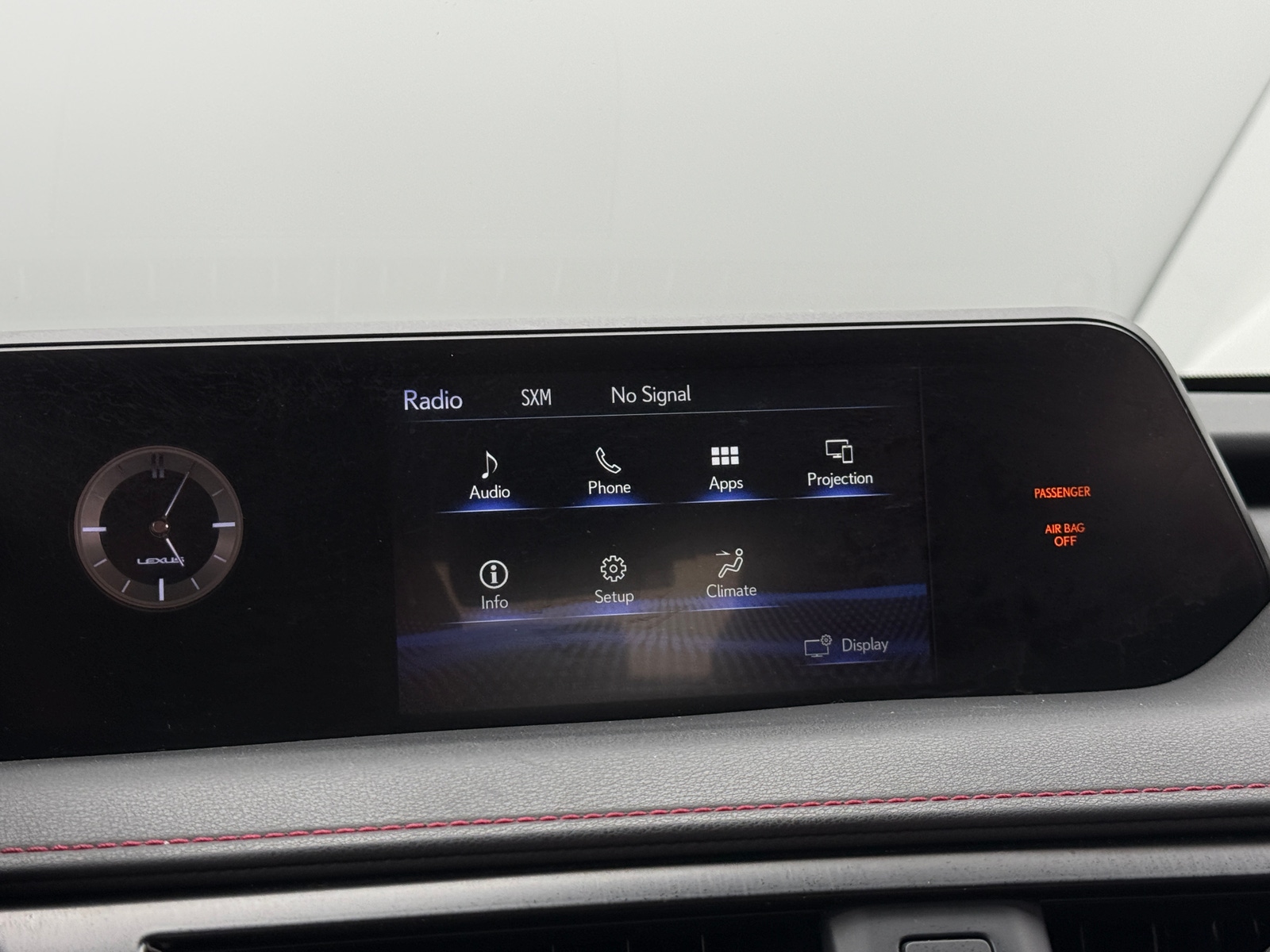 Thumbnail: 2022 Lexus UX - 3