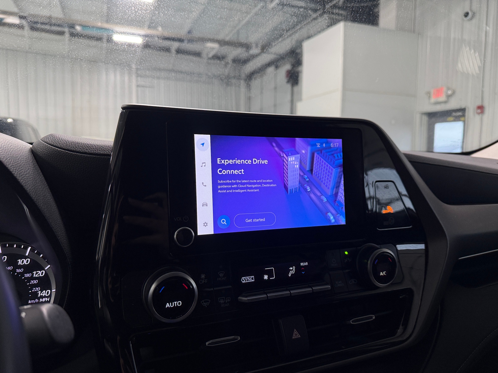 Thumbnail: 2025 Toyota Highlander - 4