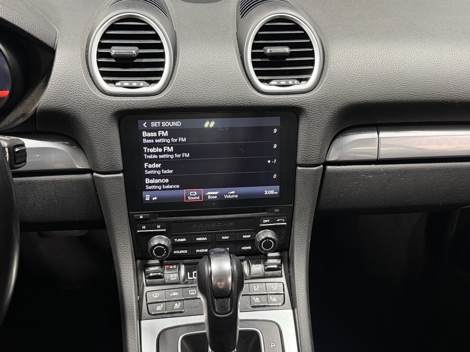 Thumbnail: 2018 Porsche 718 Cayman - 2