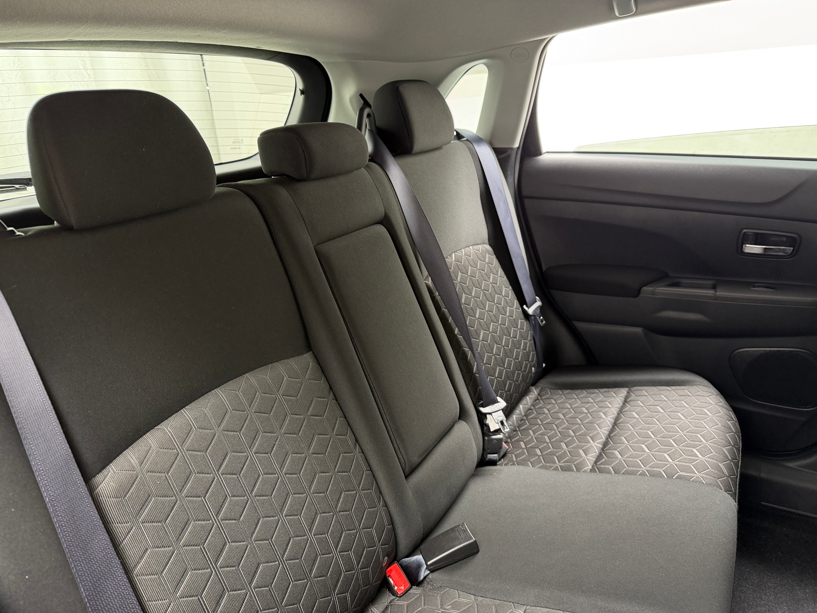 Thumbnail: 2025 Mitsubishi Outlander Sport - 6