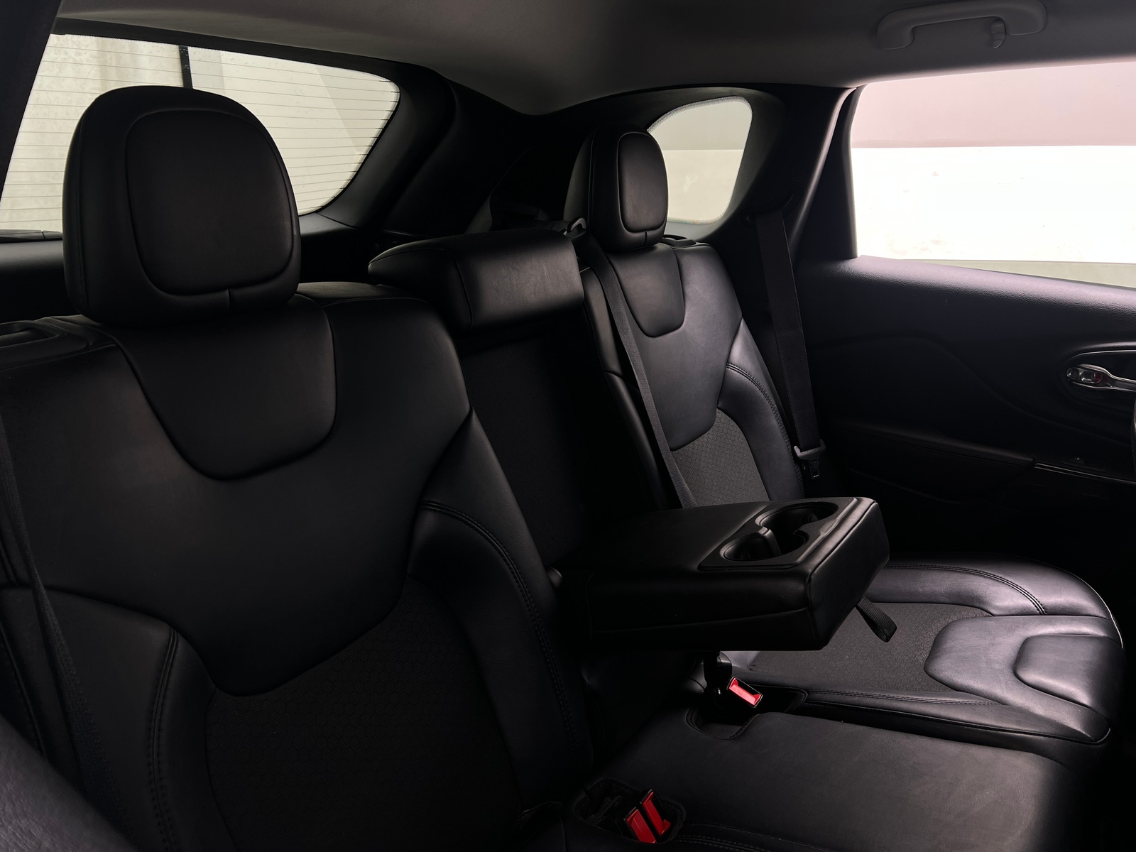Thumbnail: 2021 Jeep Cherokee - 5