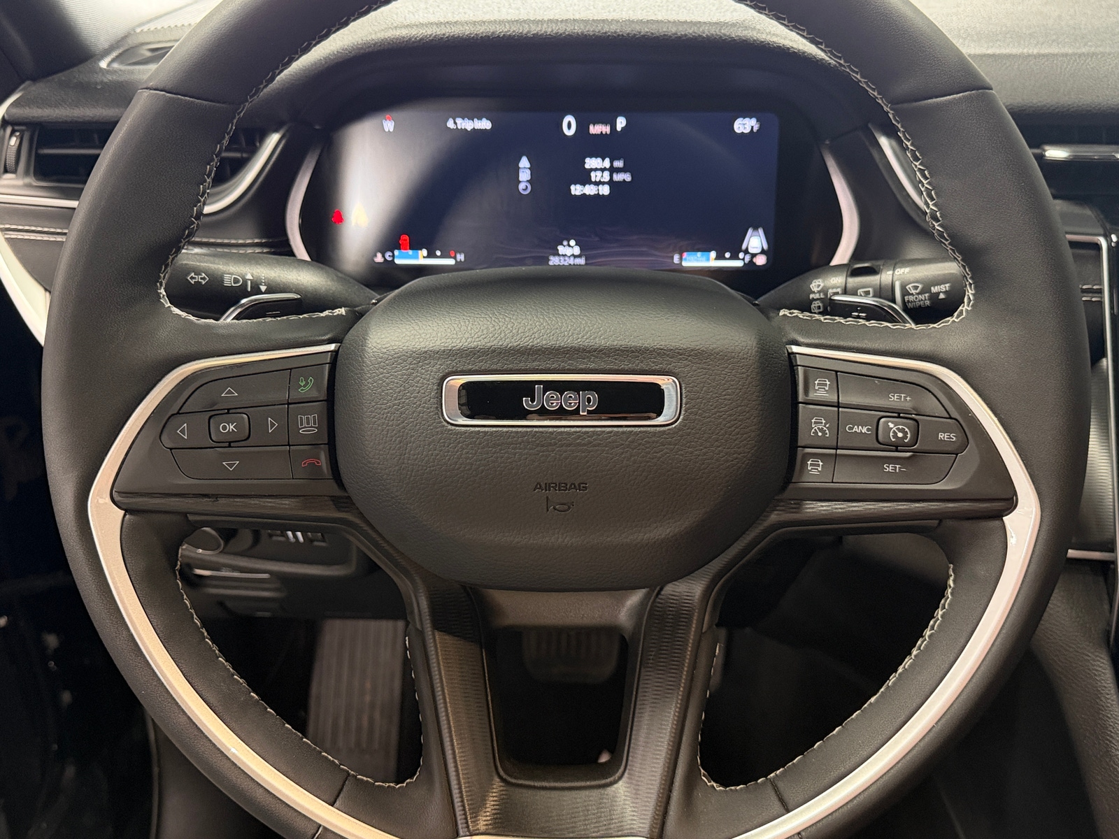 Thumbnail: 2025 Jeep Grand Cherokee L - 4